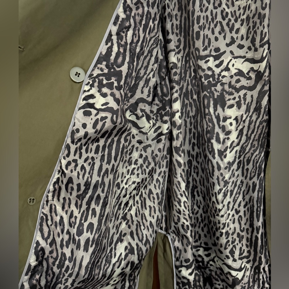 DKNY Green Double-Breasted Trench Coat with leopard lining NWT - Picture 4 of 7